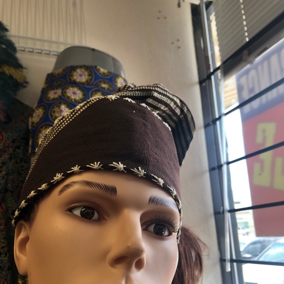 African aso Oke men traditionally cap/hat - Picture 2 of 2